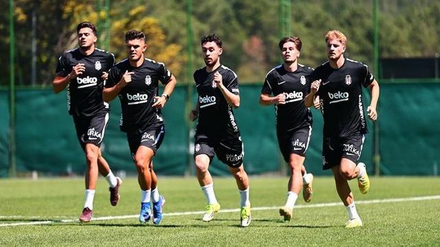 Beşiktaş'ta Sürpriz Gelişme: Emrecan Uzunhan Eski Kulübüne Döndü