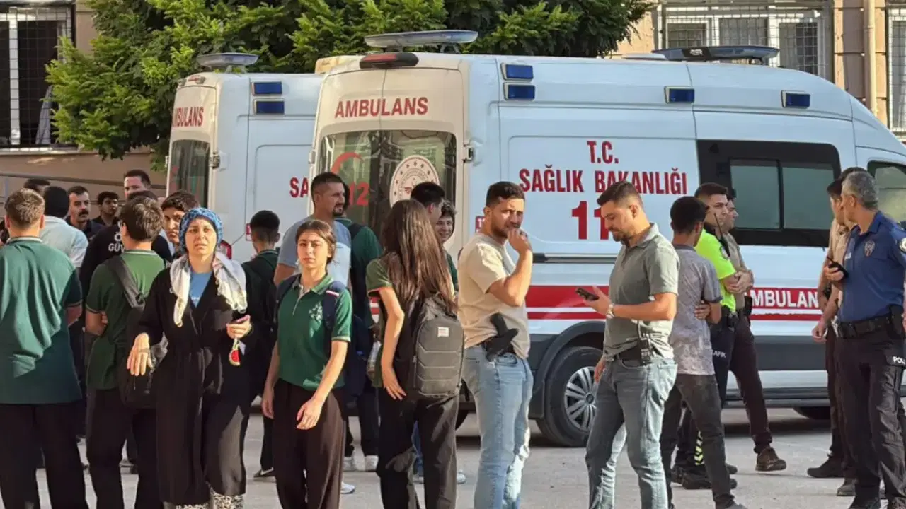 Manisa’da Okul Saldırısında Çarpıcı İddia: Güvenlik Görevlisi Çocuklardan Önce Kaçtı