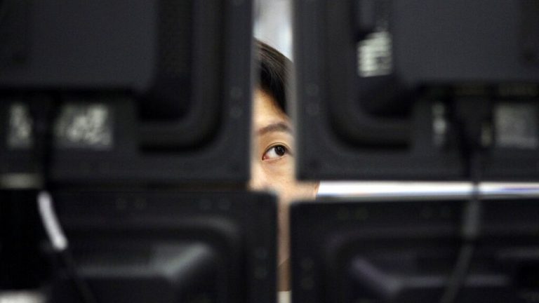 ABD ve İngiltere'nin Çinli bilgisayar korsanlarını siber casuslukla suçlayan yaptırım kararı