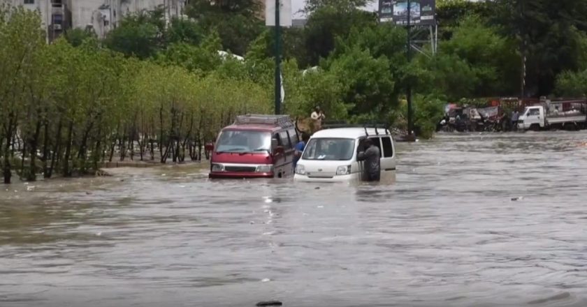 Pakistan'da şiddetli yağışlar nedeniyle 8 kişi öldü, 12 kişi de yaralandı