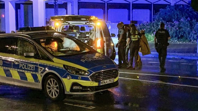 Alman polisi Solingen'de 3 kişiyi öldüren saldırganı tutukladı