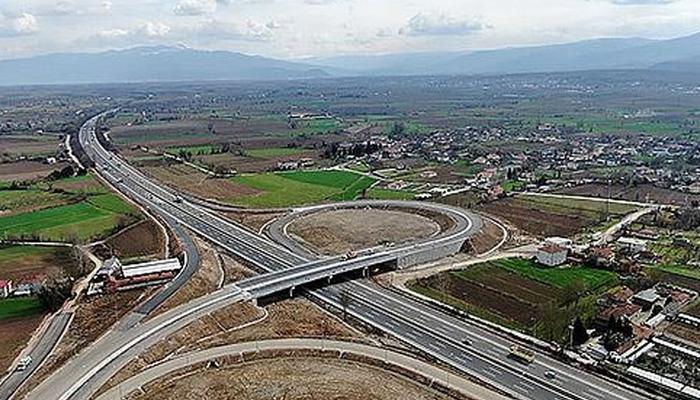 İstanbul'a gidenlere dikkat! Bu güzergahlara trafiğe kapanma süresi verildi.