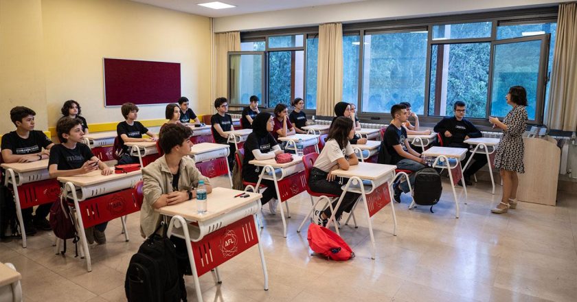 Özel okul ve kurslar için ücretsiz ücret talepleri başladı.