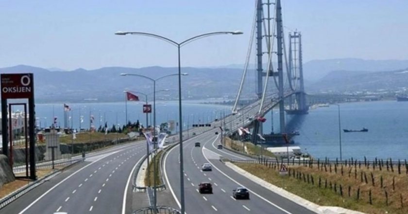 CHP’li Deniz Yavuzyılmaz tarihle açıkladı: Köprü, tünel ve otoyolların garanti ödemeleri için AKP’nin ‘mevcut kur’ ayarı! – Son dakika siyasi haberler