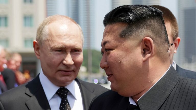 Kuzey Kore lideri Kim Jong-un, “en yakın yoldaşı” Putin’in doğum gününü kutladı