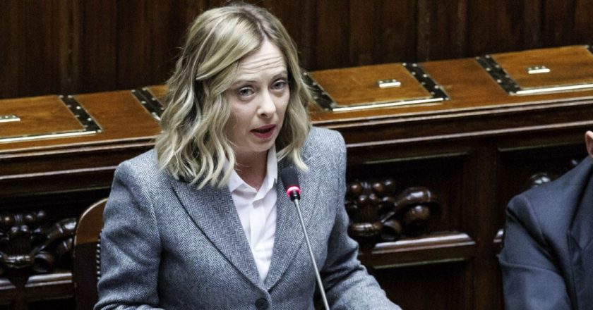 İtalya Başbakanı Meloni: “AB, ticari gerilimleri önlemek için Trump’a pragmatik bir şekilde yaklaşmalı”