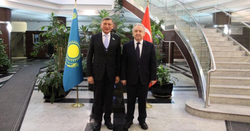 “Kazak-Türk ilişkilerinin daha da gelişmesi yönünde beklentiler umut verici”