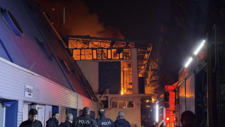 Borsadaki tekstil fabrikasındaki yangın soyu tükenmişti