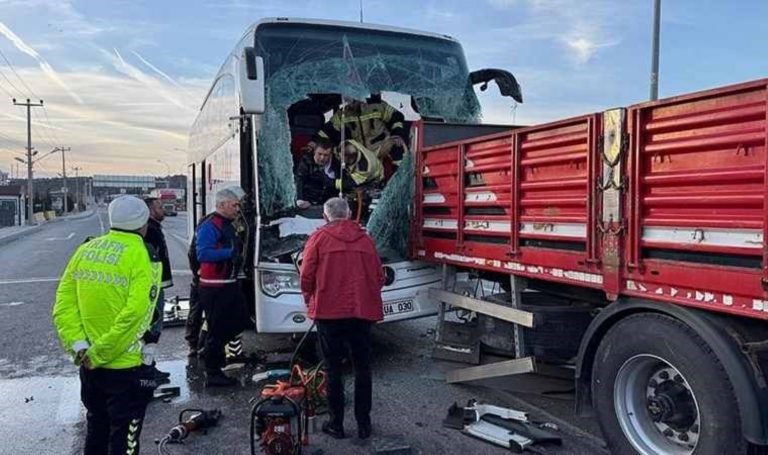 Kütahya’da korkunç bir kaza! Birçok yaralı var: son dakika türkiye haberleri