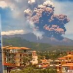 İtalya’da yanardağ kabusu! Etna yeniden patladı: ‘Kırmızı kod’ verildi…