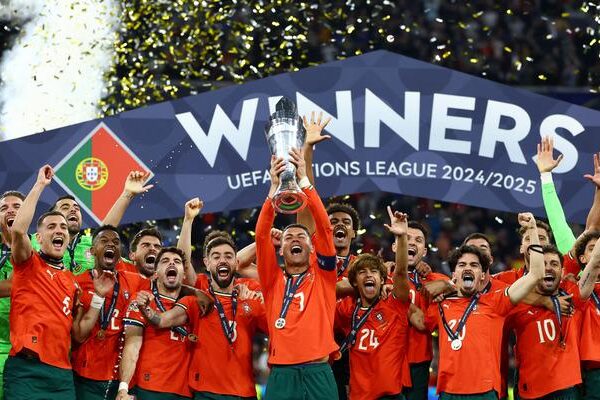 UEFA Uluslar Ligi finalini 40 yaşındaki Cristiano Ronaldo kaybetti! 17’lik Lamine Yamal’a kupa dersi verdi…