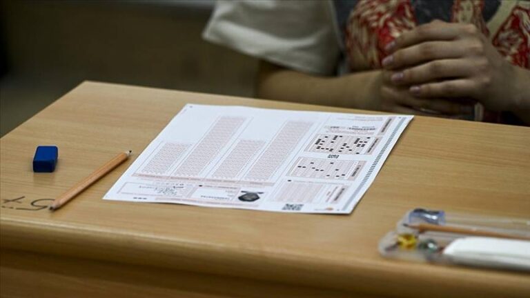 YKS başvurularında düşüş: ‘Gençlerin, eğitimle yaşamlarını değiştirme umudu tükendi’ – Son Dakika Eğitim Haberleri