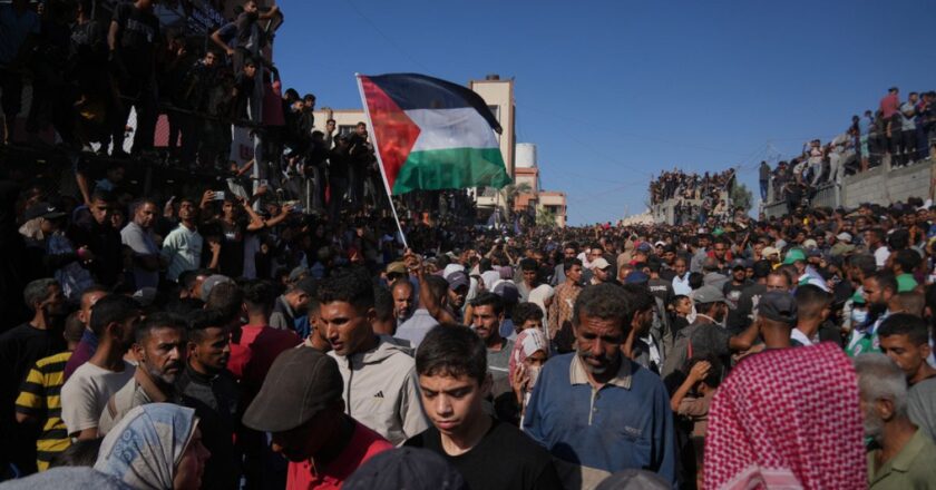 Rehine teslimi gecikirken İsrail insani yardımları yarıya indirdi