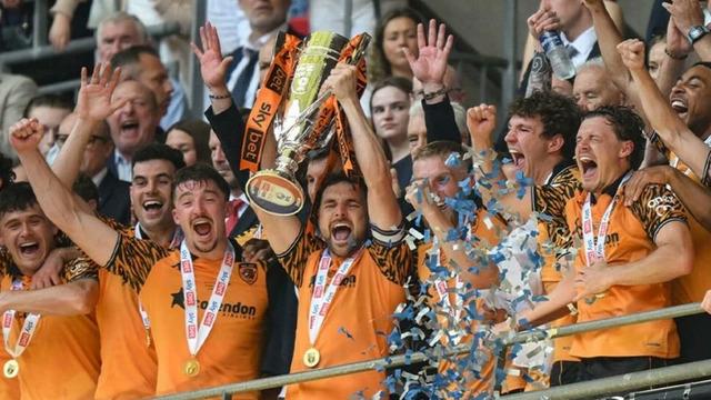 Acun Ilıcalı, sahibi olduğu Hull City’nin futbolcularına verdiği sözü tuttu!