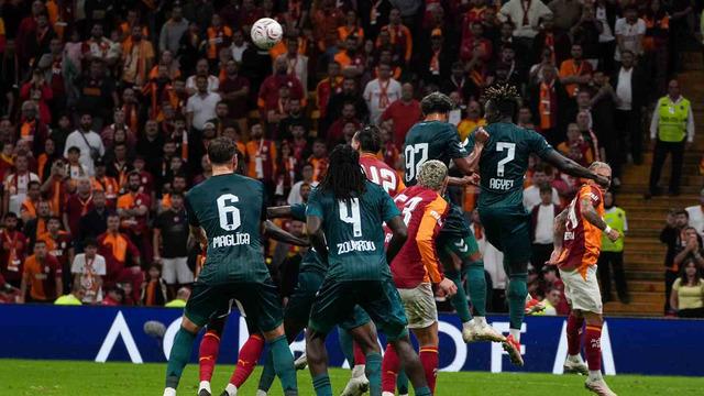 Galatasaray Kocaelispor’u tek golle devirdi! Yeniden lider oldu