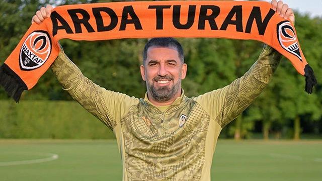 Montella’nın sonu an meselesi! İtalyanlar Arda Turan’ı yazdı